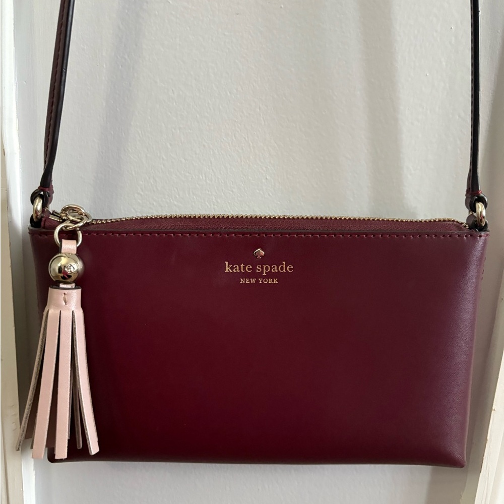 EUC Kate Spade Ivy Street Amy Crossbody (Maroon Medium-Size Crossbody w/Tassel)